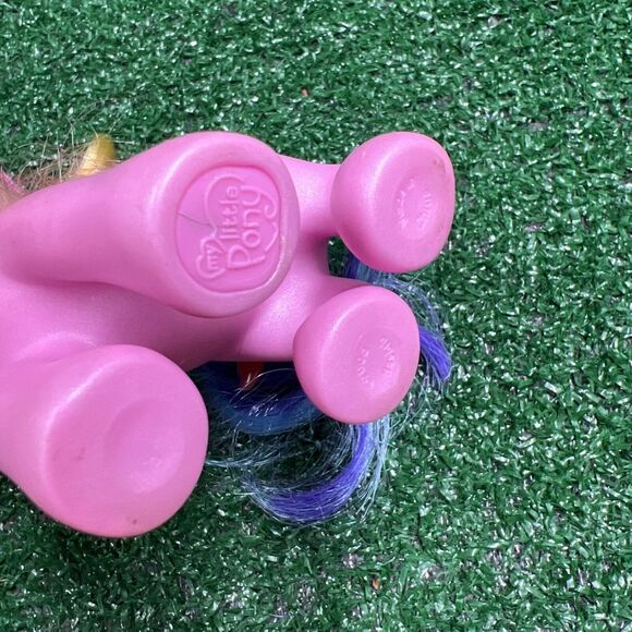 My Little Pony G3 Wind Drifter Raised 3D Butterfly Crystal‎ Princess Design 2005 - Picture 7 of 8